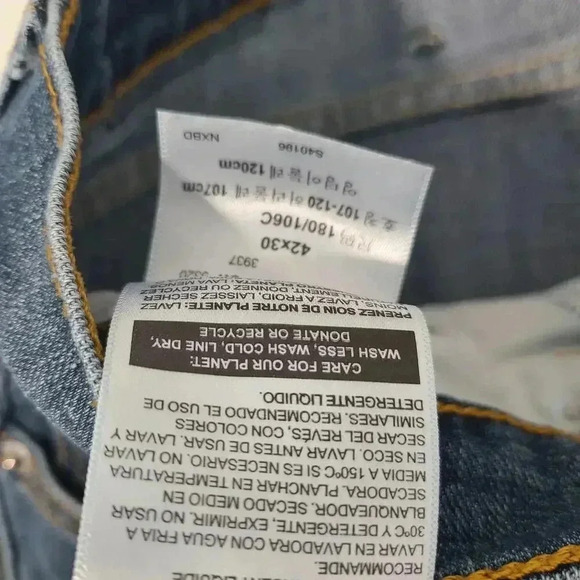 Levis Signature Straight Jeans S51 Casual Medium Wash Size 42/30 - Picture 5 of 9